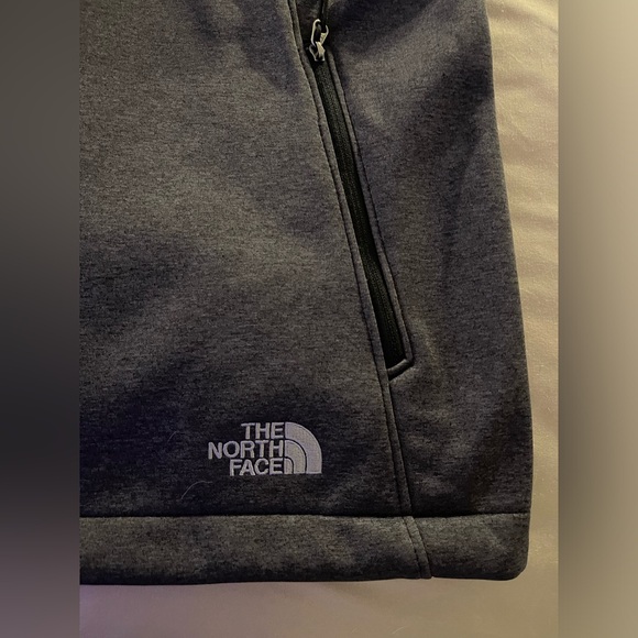 Women’s Northface Vest, New W/O Tags. Size Medium - Picture 2 of 3